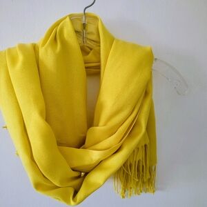 H&M SCARF Vibrant Yellow Apparel